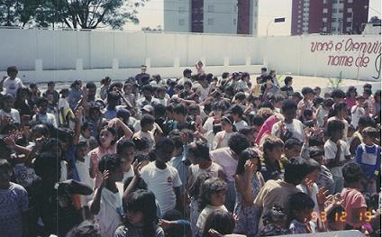 Crianças atendidas pelo projeto social